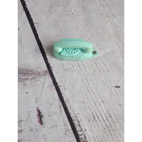 Vintage Keychain THE PRINCESS ROTARY DIAL PHONE Key Fob Ring MINI AQUA TELEPHONE - Picture 1 of 5